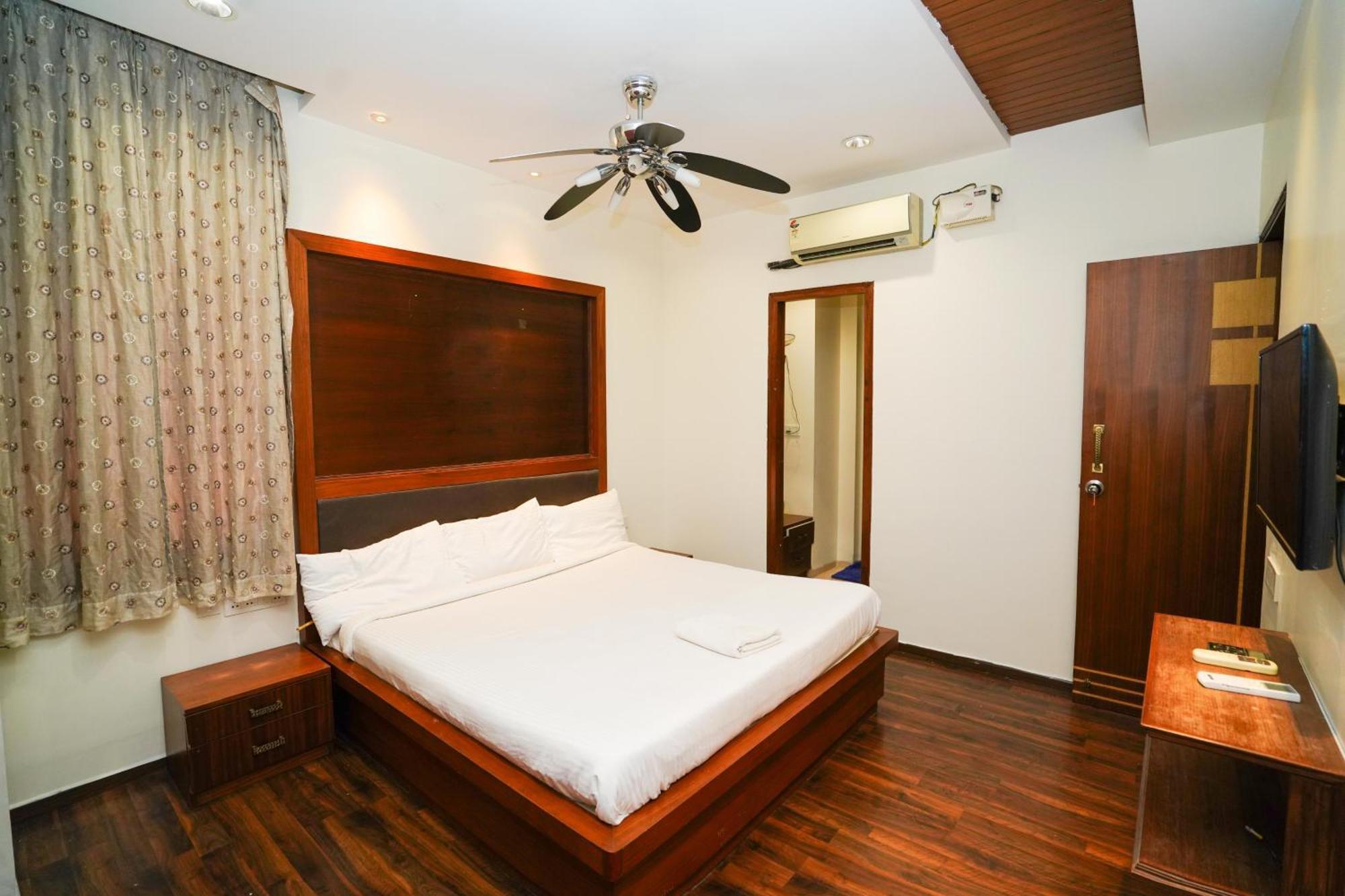 Golden Villa - Duplex House With Private Theater - Near To Alipiri And Bhudevi Ttd Ticket Counter And Kapilateertham ตีรูปาติ ภายนอก รูปภาพ