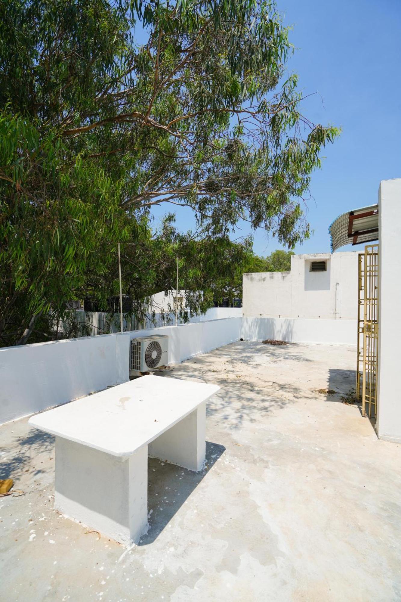 Golden Villa - Duplex House With Private Theater - Near To Alipiri And Bhudevi Ttd Ticket Counter And Kapilateertham ตีรูปาติ ภายนอก รูปภาพ